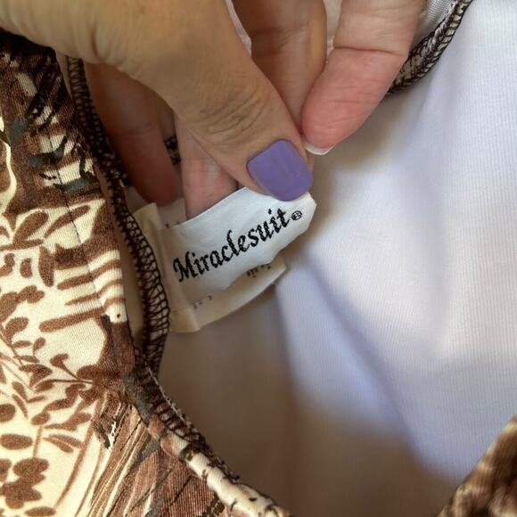 Women's Miraclesuit Brown Safari Animal Palm Print Front Ruching Size 12 - Picture 3 of 5